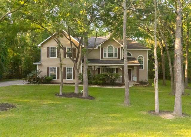 Property at 12110 Rainy Oaks Dr, Magnolia, TX 77354, 5 beds, 2.5 baths