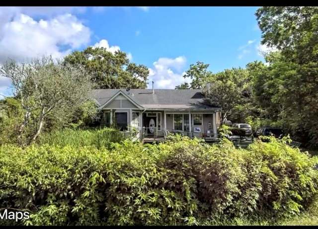 Property at 827 Coen Rd, Rosharon, TX 77583, 3 beds, 2 baths
