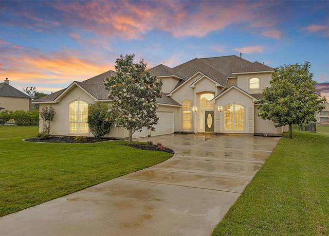 Property at 11592 Grandview Dr, Montgomery, TX 77356, 4 beds, 4.5 baths