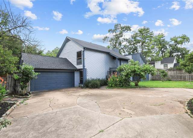 Property at 1035 Wirt Rd, Houston, TX 77055, 3 beds, 2.5 baths