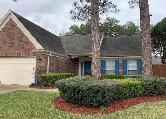 Property at 13831 Sandover Dr, Houston, TX 77014, 3 beds, 2 baths