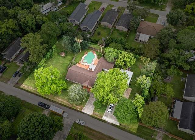 Property at 11855 23rd St, Santa Fe, TX 77510, 3 beds, 2 baths