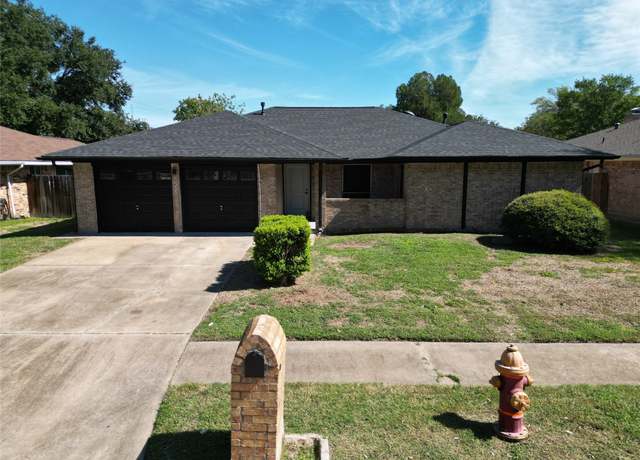 Property at 2225 W Clare St, Deer Park, TX 77536, 3 beds, 2 baths
