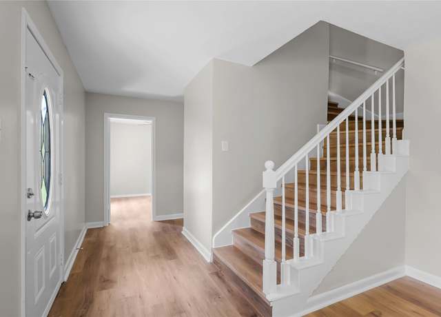 Property at 1403 Marilyn St, Conroe, TX 77301, 5 beds, 2.5 baths