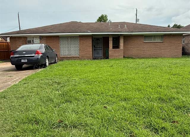 Property at 4830 Teton St, Houston, TX 77033, 3 beds, 2 baths