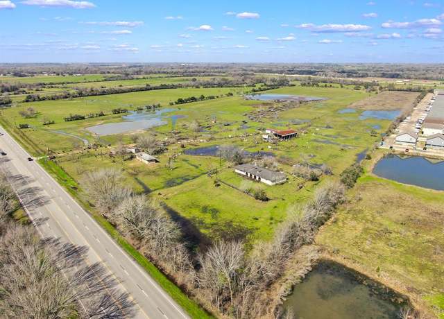 Property at 45814 Hwy 290 Bus, Hempstead, TX 77445