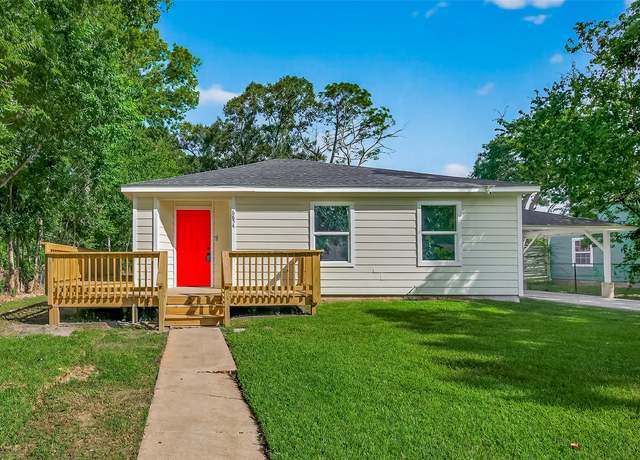 Property at 6854 Evans St, Houston, TX 77061, 3 beds, 2 baths