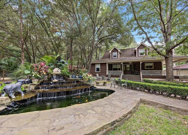 Property at 450 Four Notch Rd, Huntsville, TX 77340, 5 beds, 3.5 baths