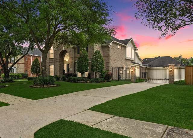 Property at 14706 Birch Arbor Ct, Humble, TX 77396, 5 beds, 4.5 baths