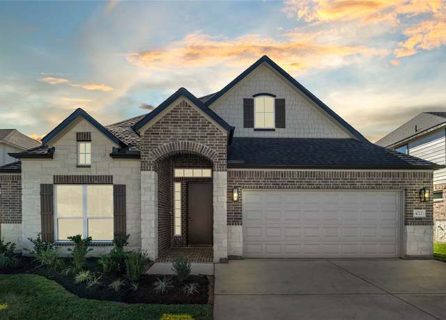Property at 4722 Whisperwood Dr, Rosenberg, TX 77471, 4 beds, 3 baths