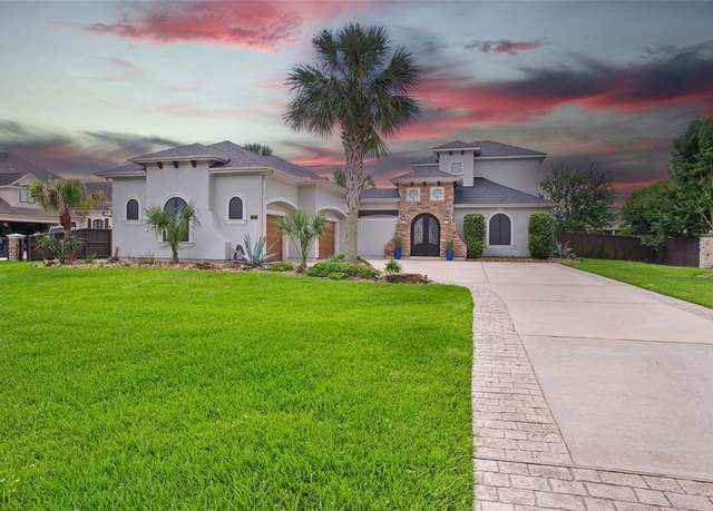 Property at 39 New Oak Trl, Humble, TX 77346, 3 beds, 4 baths