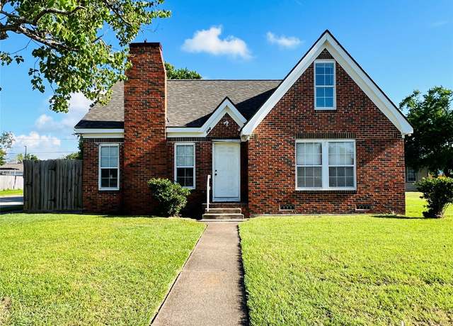 Property at 930 W 5th St, Freeport, TX 77541, 3 beds, 2 baths