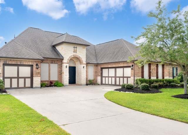 Property at 737 Cumberland Ridge Ln, League City, TX 77573, 3 beds, 2.5 baths