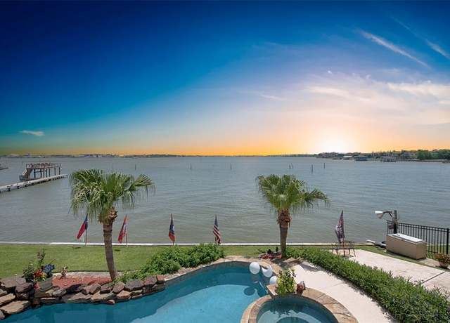Property at 2242 Marina Way, League City, TX 77565, 3 beds, 3.5 baths