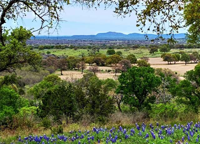 Property at 700 Crownover Ln, Round Mountain, TX 78663, 1 bath