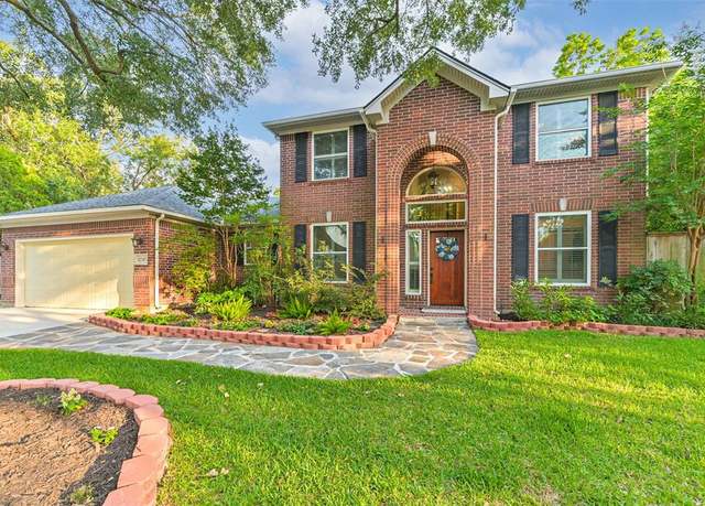 Property at 12747 Ashford Hills Dr, Houston, TX 77077, 4 beds, 2.5 baths