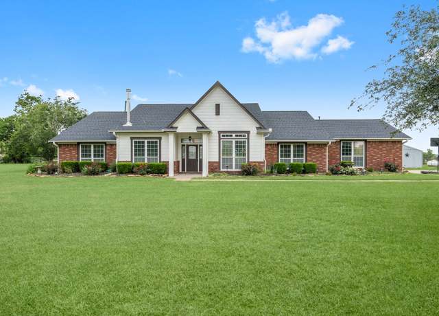 Property at 34334 Howell Rd, Waller, TX 77484, 3 beds, 2.5 baths