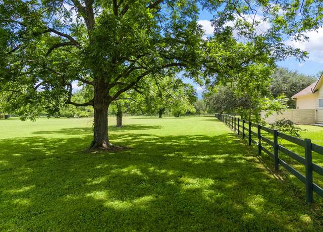 Property at 5326 Harris Woods Trce, Fulshear, TX 77441