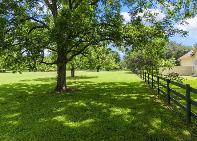 Property at 5326 Harris Woods Trce, Fulshear, TX 77441