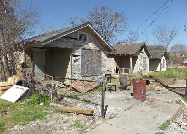 Property at 3605 Farmer St, Houston, TX 77020
