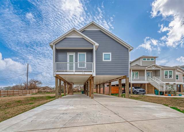 Property at 713 Baywood Dr, Seabrook, TX 77586, 3 beds, 2.5 baths