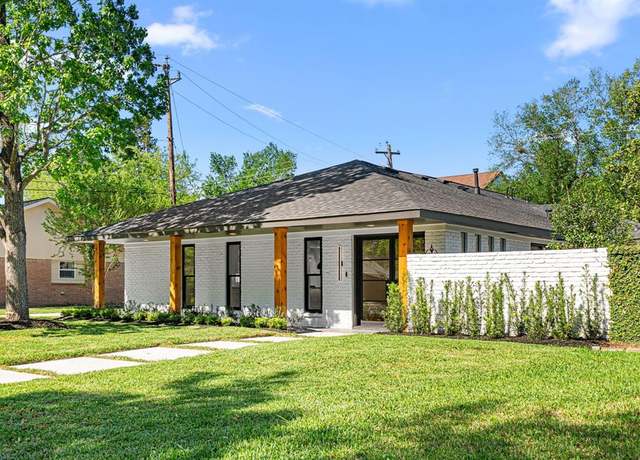 Property at 2506 Briarbrook Dr, Houston, TX 77042, 4 beds, 3 baths