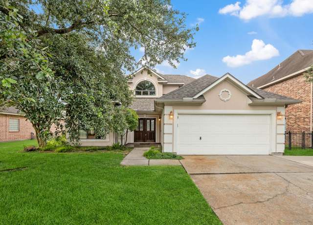 Property at 18202 Walden Forest Dr, Humble, TX 77346, 4 beds, 2.5 baths