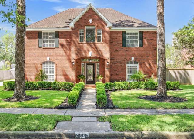 Property at 2006 Ravens Crest Dr, Sugar Land, TX 77478, 4 beds, 2.5 baths