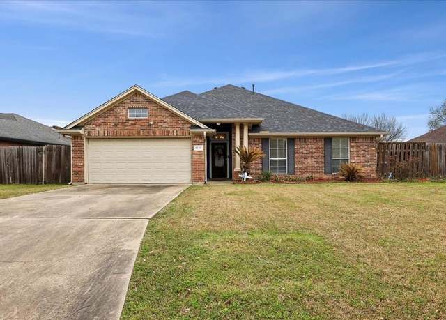 Property at 4138 Willow Bend Ln, Port Arthur, TX 77642, 5 beds, 2 baths