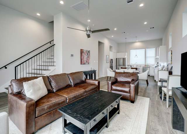 Property at 1203 Hickory St Unit D, Houston, TX 77007, 3 beds, 3.5 baths
