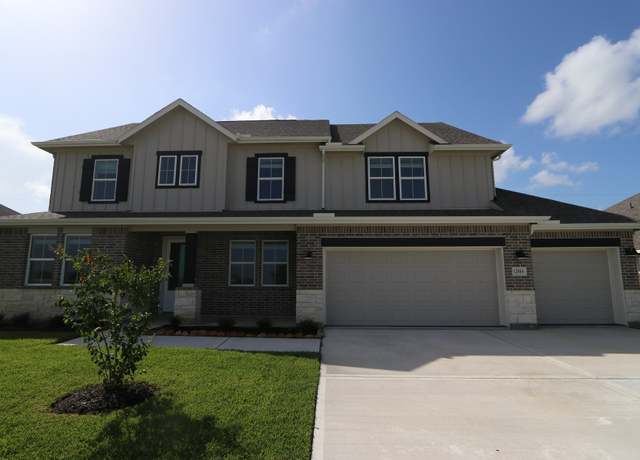 Property at 12614 Old Fashion Cir, Mont Belvieu, TX 77535, 4 beds, 3.5 baths