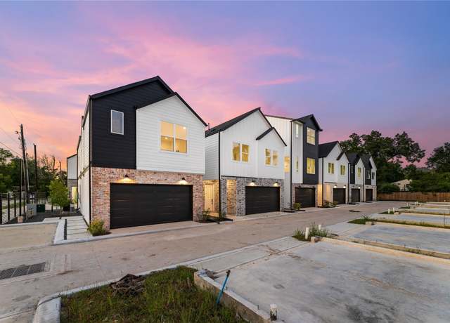 Property at 4750 Martin Hill St, Houston, TX 77018, 3 beds, 2.5 baths