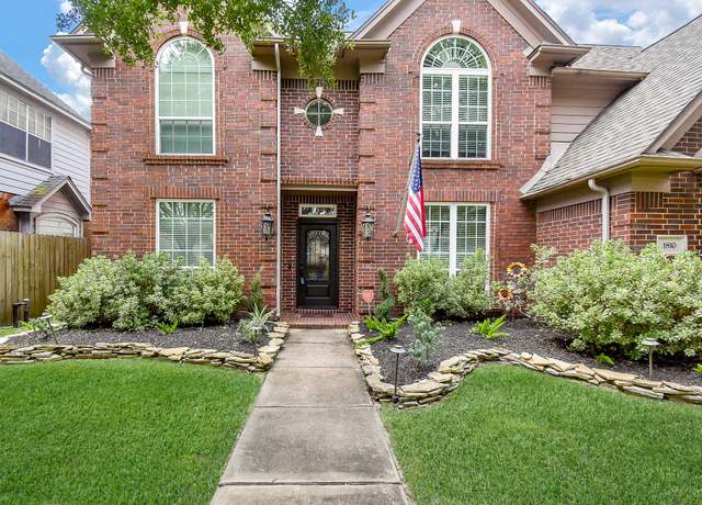 Property at 1810 Pebble Hill Ct, Sugar Land, TX 77478, 4 beds, 3.5 baths