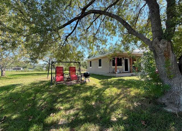 Property at 20027 Sanchez Rd, Alvin, TX 77511, 3 beds, 1 bath