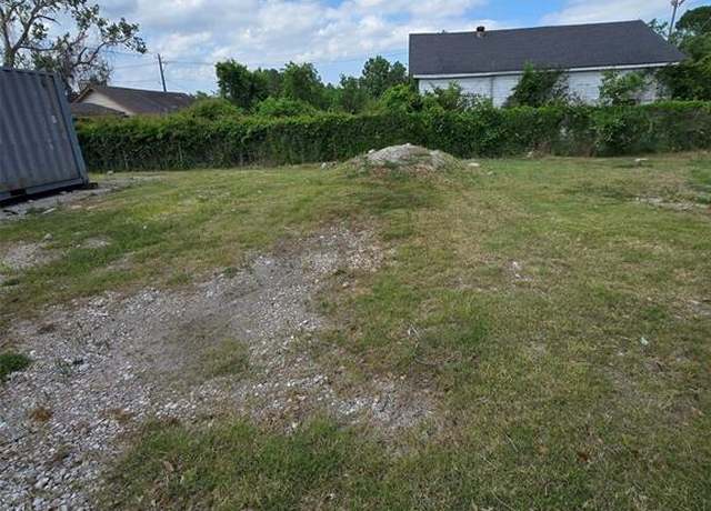 Property at 703 N Milby St, Houston, TX 77003
