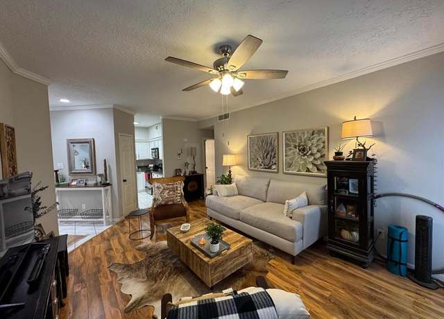 Property at 2011 Spenwick Dr #511, Houston, TX 77055, 2 beds, 1 bath