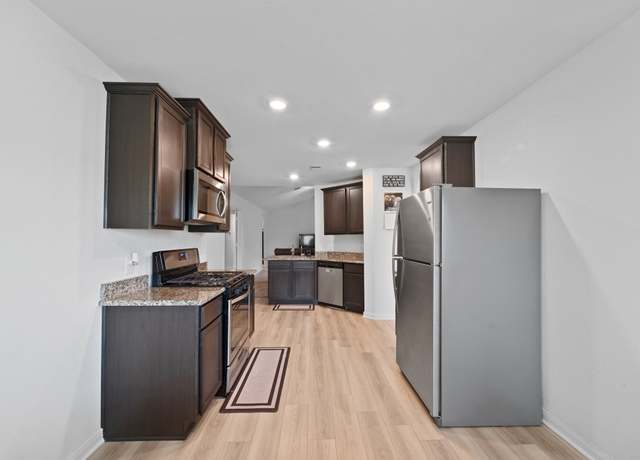 Property at 2148 Mule Ridge Dr, Katy, TX 77493, 3 beds, 2 baths