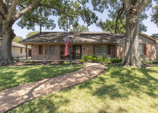 Property at 4306 Silverwood Dr, Houston, TX 77035, 3 beds, 2 baths