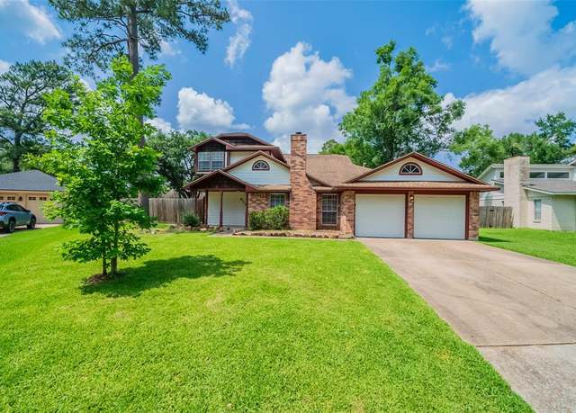 Property at 914 Companion Dr, Crosby, TX 77532, 4 beds, 2.5 baths