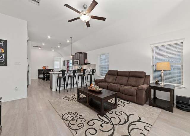 Property at 18434 White Stallion Ln, Hockley, TX 77447, 3 beds, 2 baths