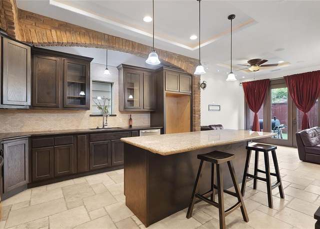 Property at 406 Fenn St Unit B, Houston, TX 77018, 4 beds, 3.5 baths