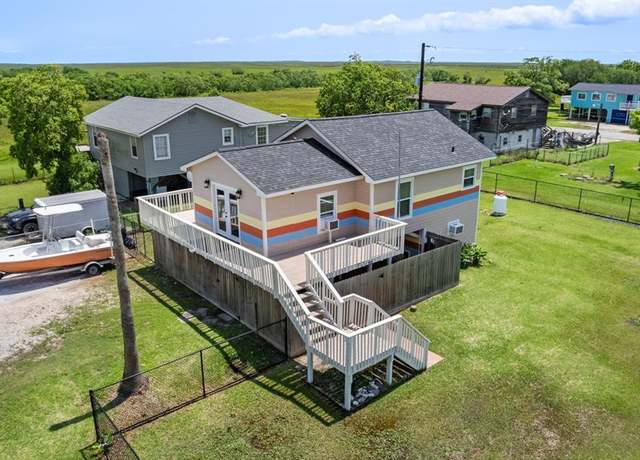 Property at 5024 County Road 476a, Freeport, TX 77541, 1 bed, 1.5 baths