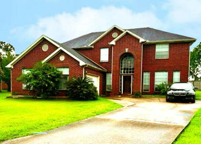 Property at 515 Silver Leaf Ct, Pearland, TX 77584, 4 beds, 2.5 baths