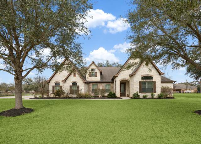 Property at 32610 Westminster Dr, Fulshear, TX 77441, 3 beds, 3 baths