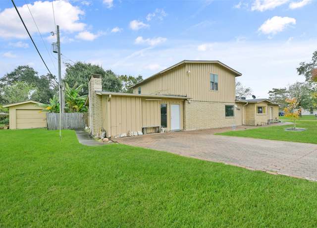 Property at 1804 36th St N, Texas City, TX 77590, 3 beds, 2 baths