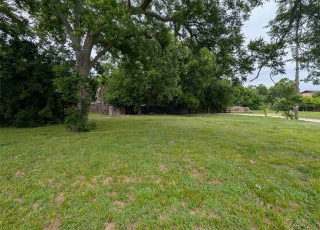 Property at 3017 Simmons St, Houston, TX 77004