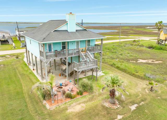 Property at 4710 Bayshore Dr, Freeport, TX 77541, 4 beds, 2 baths