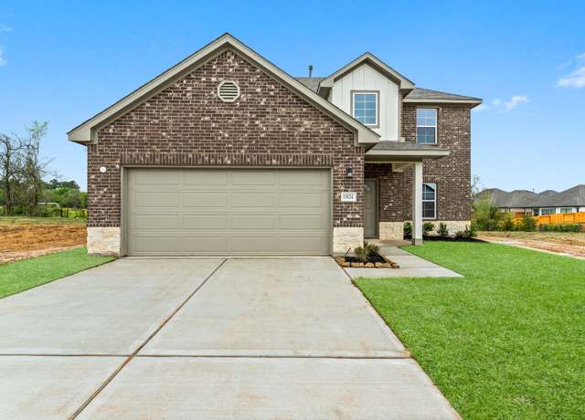 Property at 11824 Whirlaway Dr, Willis, TX 77318, 4 beds, 2.5 baths