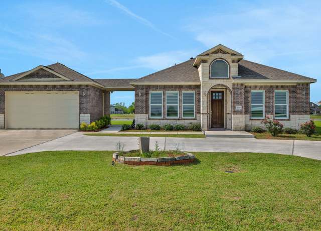 Property at 3718 Palm Crest Dr, Rosharon, TX 77583, 3 beds, 2.5 baths