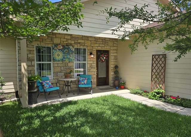 Property at 236 Kellyn Ct, Conroe, TX 77306, 4 beds, 2 baths